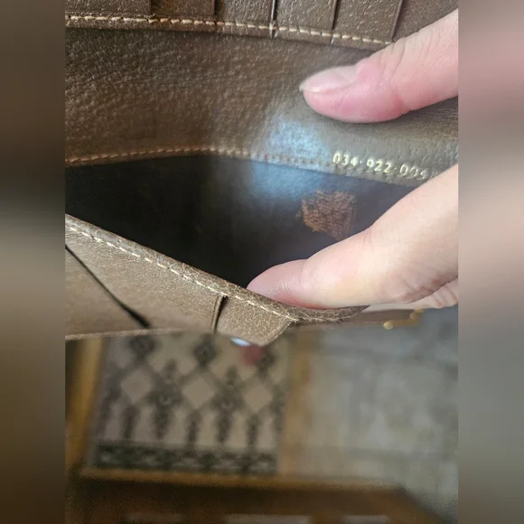 Vintage Gucci Wallet - Picture 8 of 10